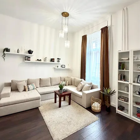 L&o Gold Apartament *